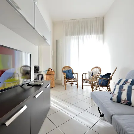Trilo_mina 3 Apartment